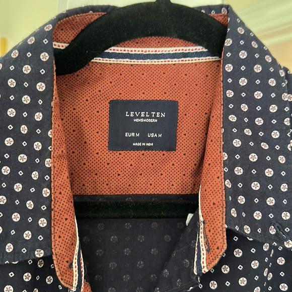 Men's button down - Picture 2 of 4